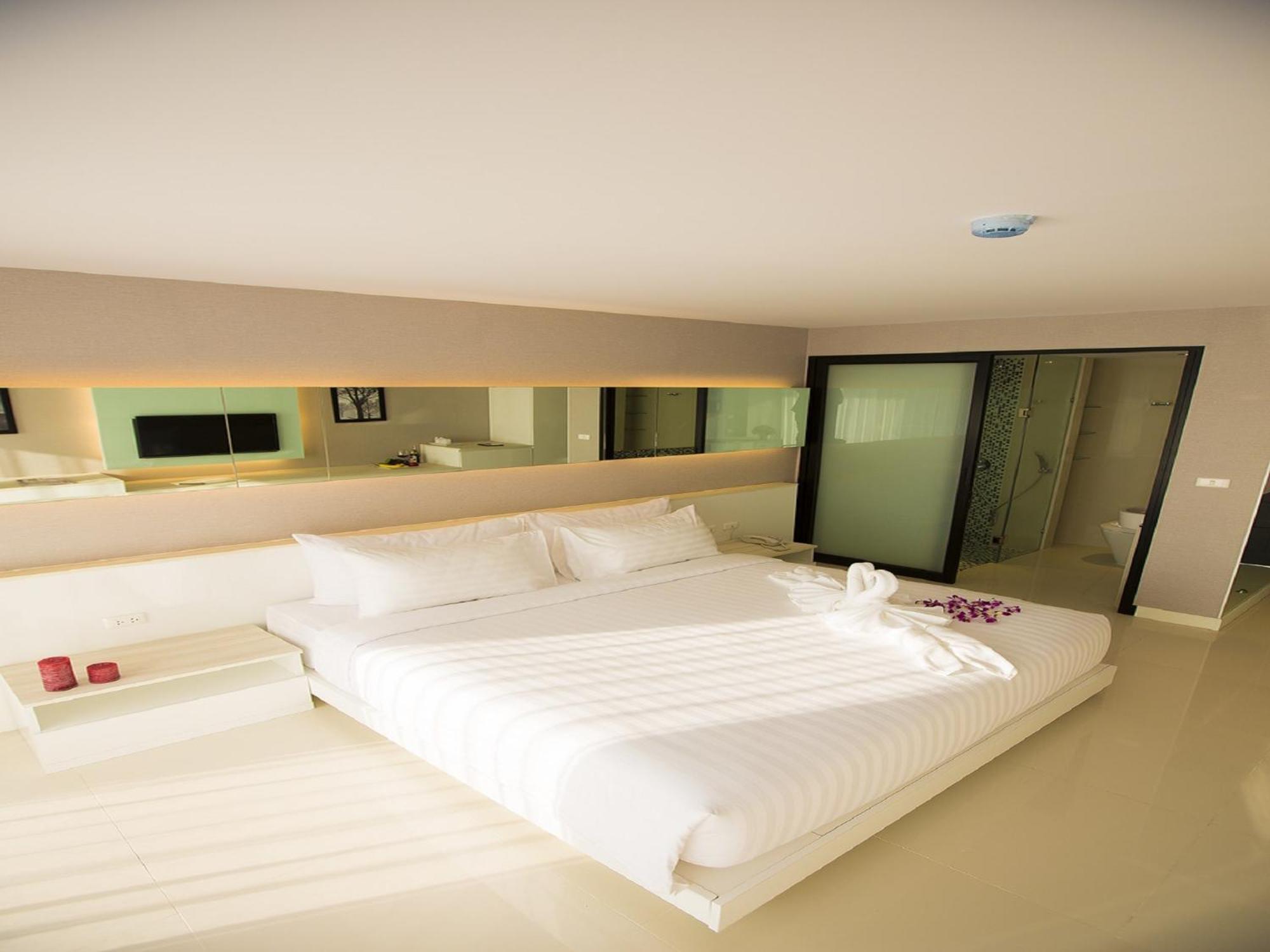 होटल Serenotel 3*
